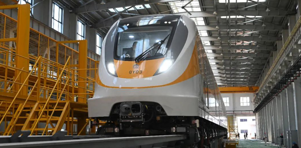 清遠(yuǎn)磁浮首列車啟動(dòng)上線調(diào)試工作